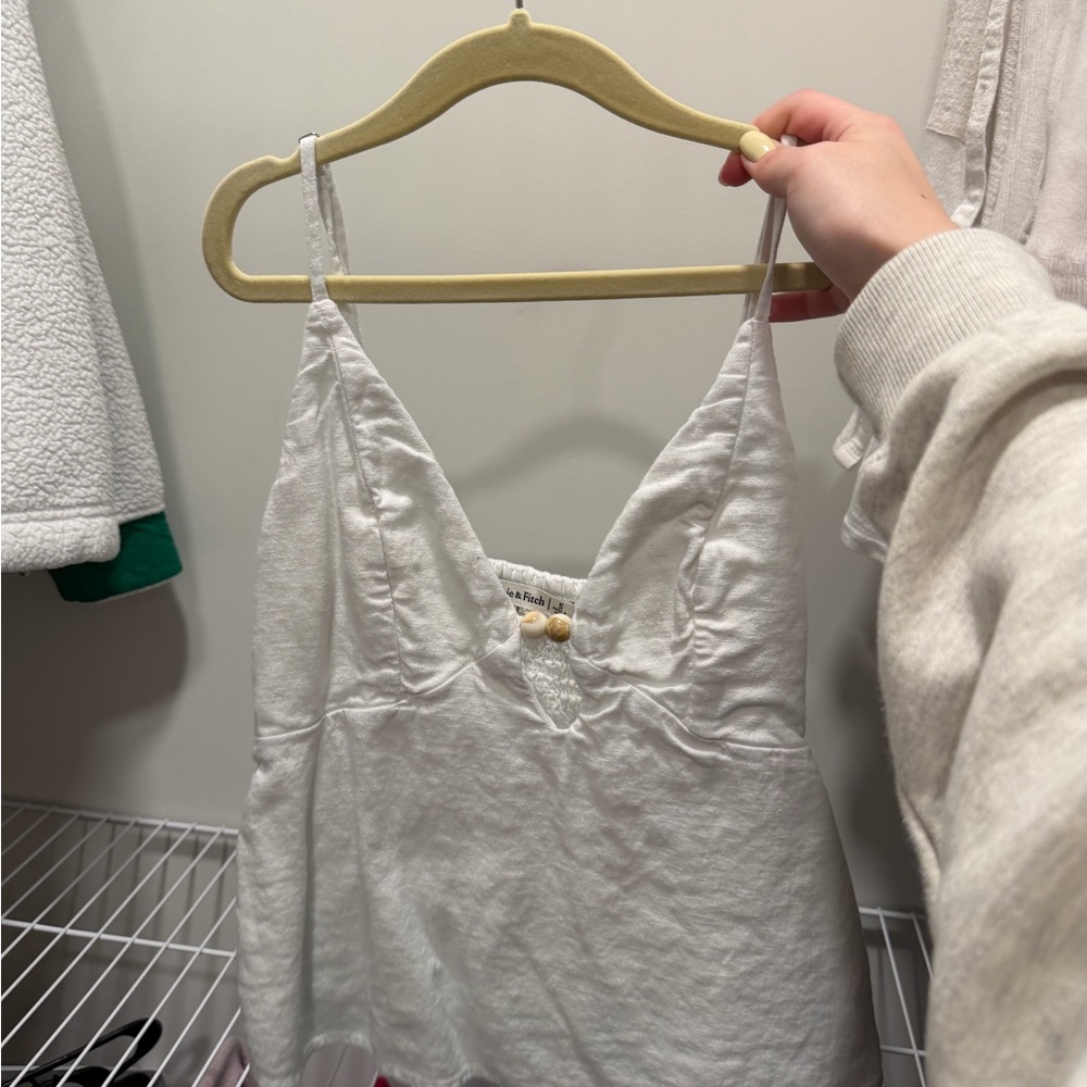 Abercrombie & Fitch White V-Neck Linen-Blend Cami